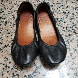 Classic Black tieks